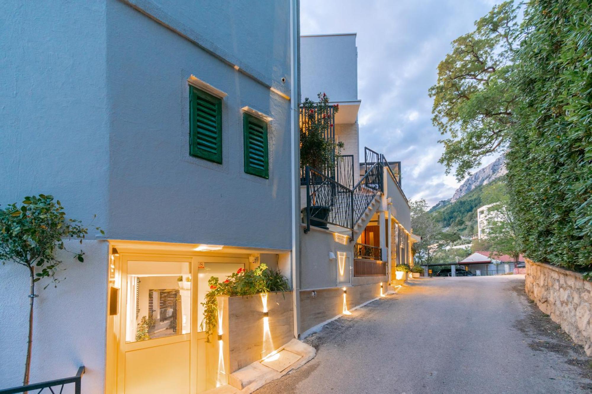 Apartments Villa Tomas Брела Экстерьер фото